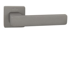CE - FLAT - HR T - Titan
