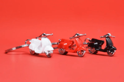 MTM - KLÍČENKA - Moped červený (12/12)