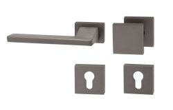 TI - JUNIOR - RT 4140RT T - Titan (141) (2/4)