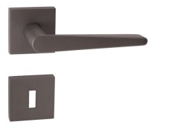 TI - SECO - HR 1964Q T - Titan (141)