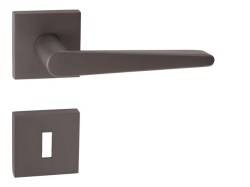 TI - SECO - HR 1964Q T - Titan (141)